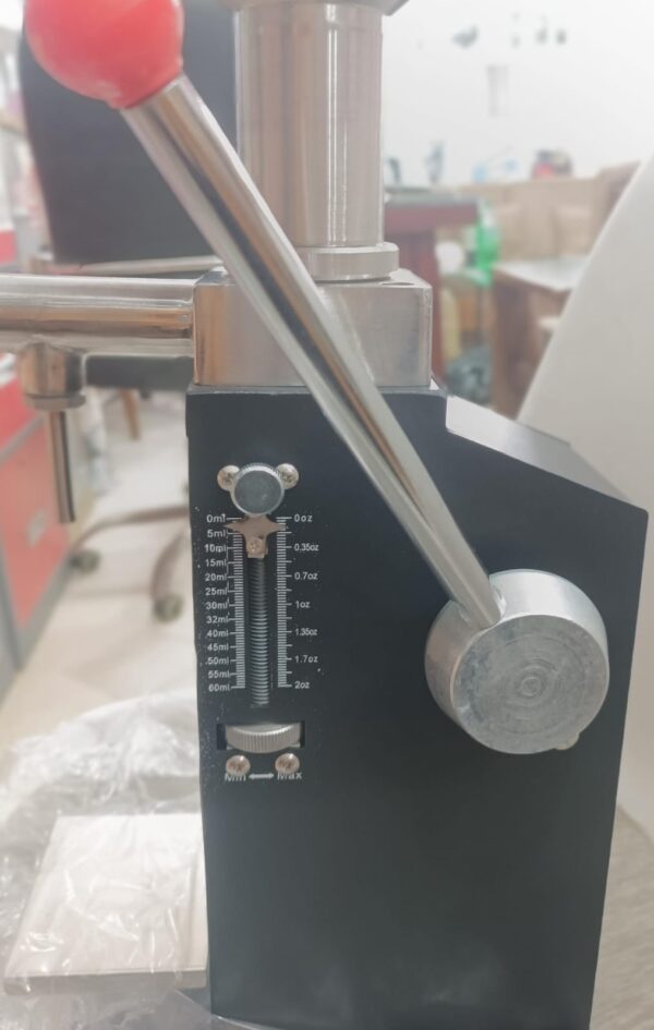 Manual Paste Liquid Filling Machine, Adjustable 5-60ml Bottle Filler - Image 3